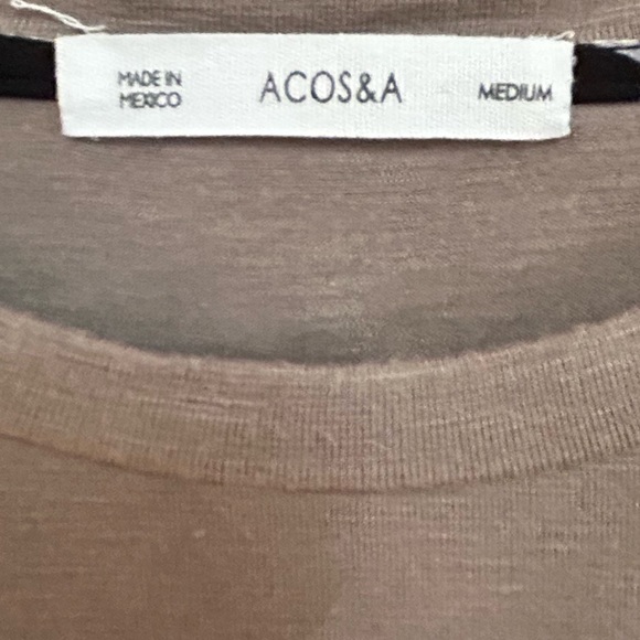 Neutral Flowy Rayon Boho Style Top - Picture 3 of 9